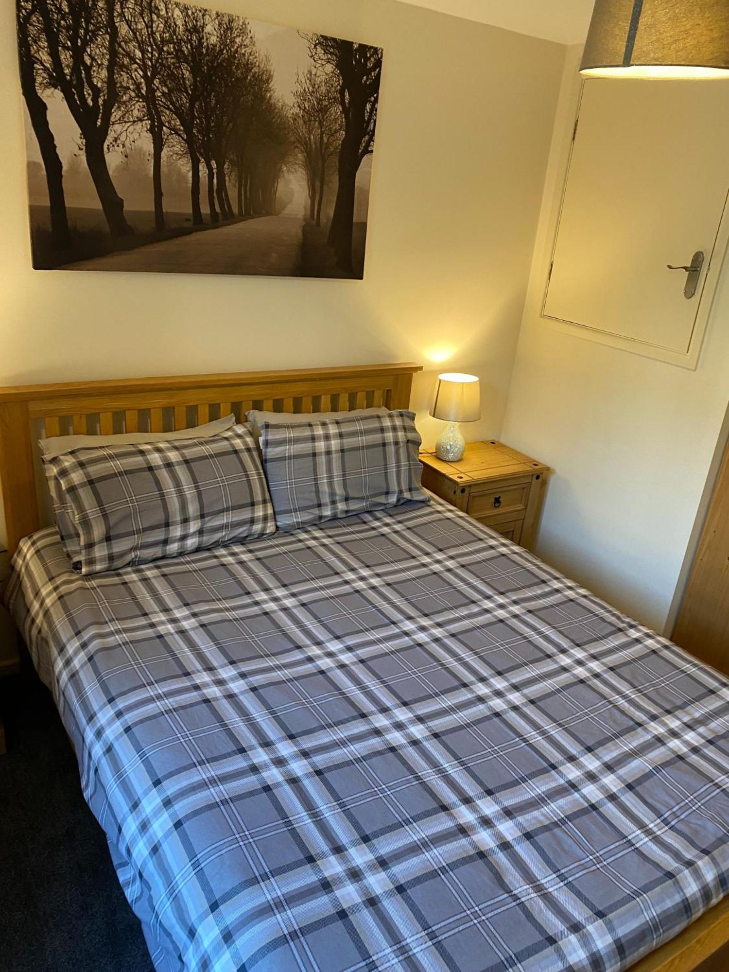 River Courtyard Apartment In The Heart Of Stneots Saint Neots Bagian luar foto